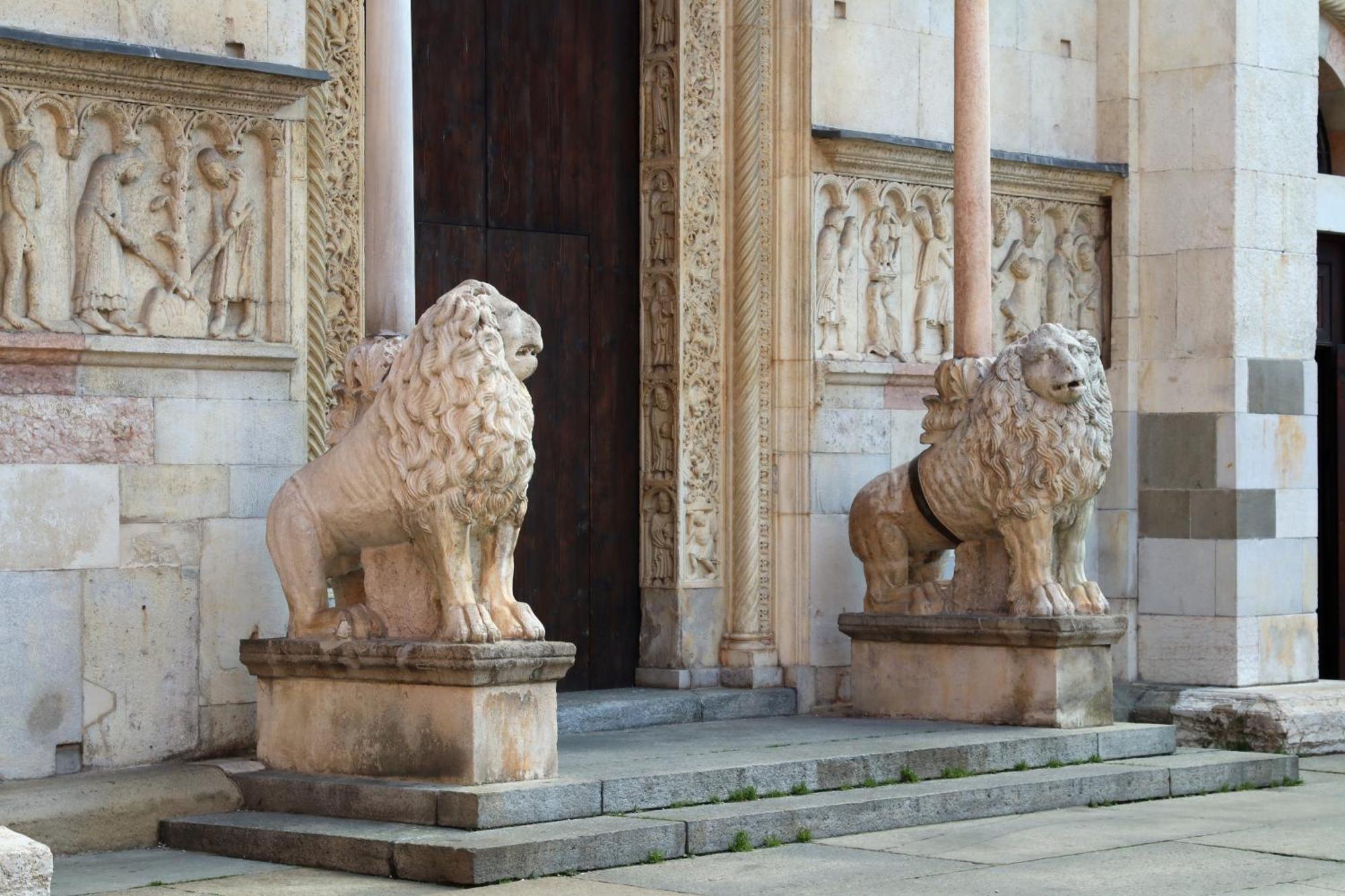 Visit * Modena